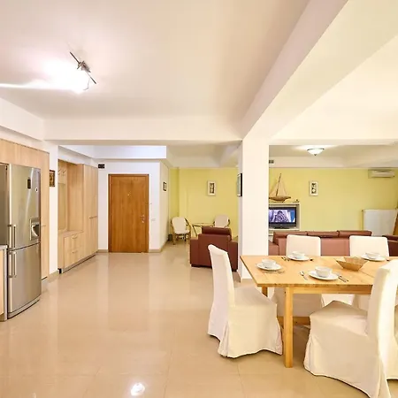Water Lily Family - Free Parking Apartament Mamaja