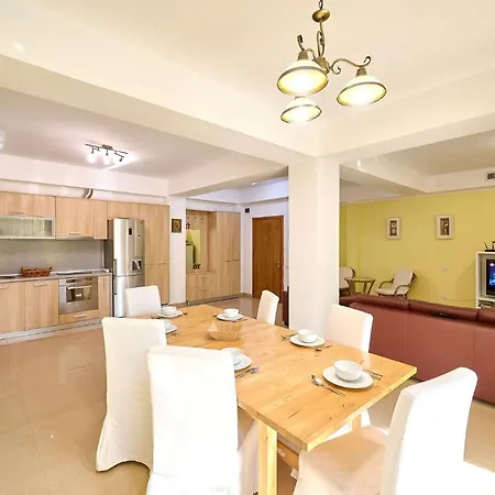 Water Lily Family - Free Parking Apartament Mamaja